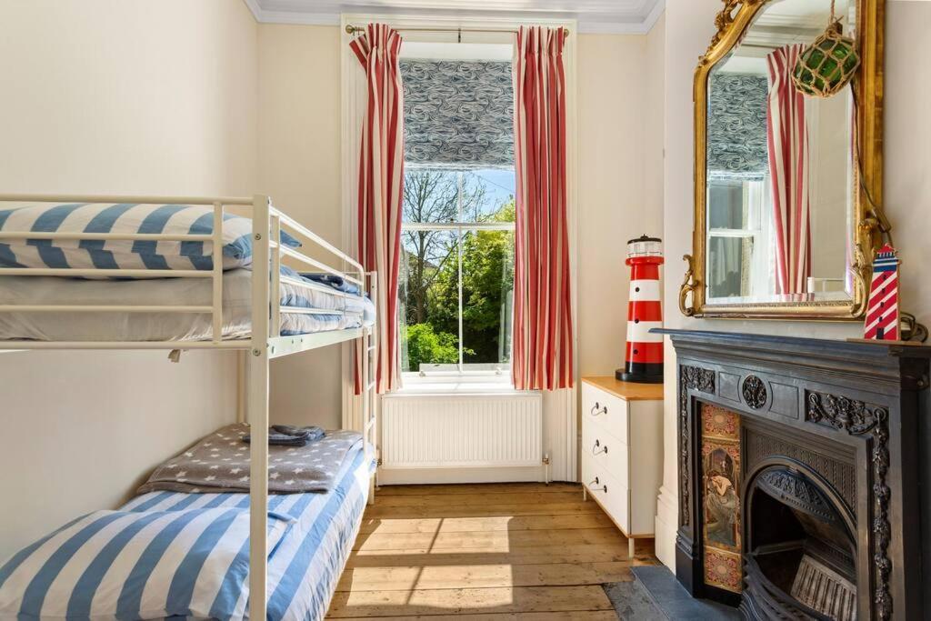 St Leonards-on-Sea Luxurious Victorian, A Few Minutes From The Beach - Sleeps 2 Adults And Up To 3 Children 아파트 외부 사진