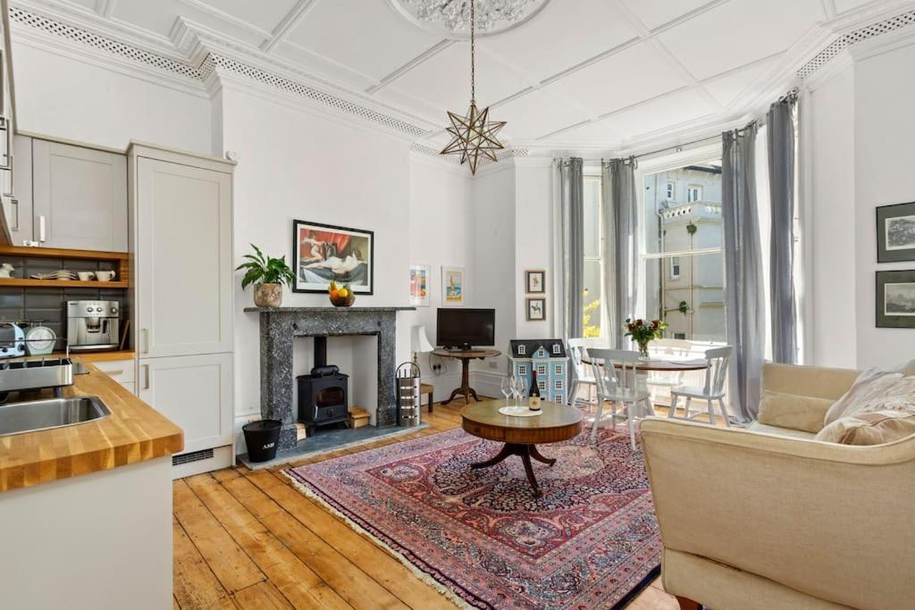 St Leonards-on-Sea Luxurious Victorian, A Few Minutes From The Beach - Sleeps 2 Adults And Up To 3 Children 아파트 외부 사진