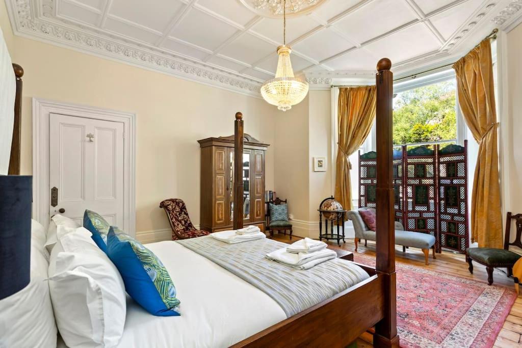 St Leonards-on-Sea Luxurious Victorian, A Few Minutes From The Beach - Sleeps 2 Adults And Up To 3 Children 아파트 외부 사진