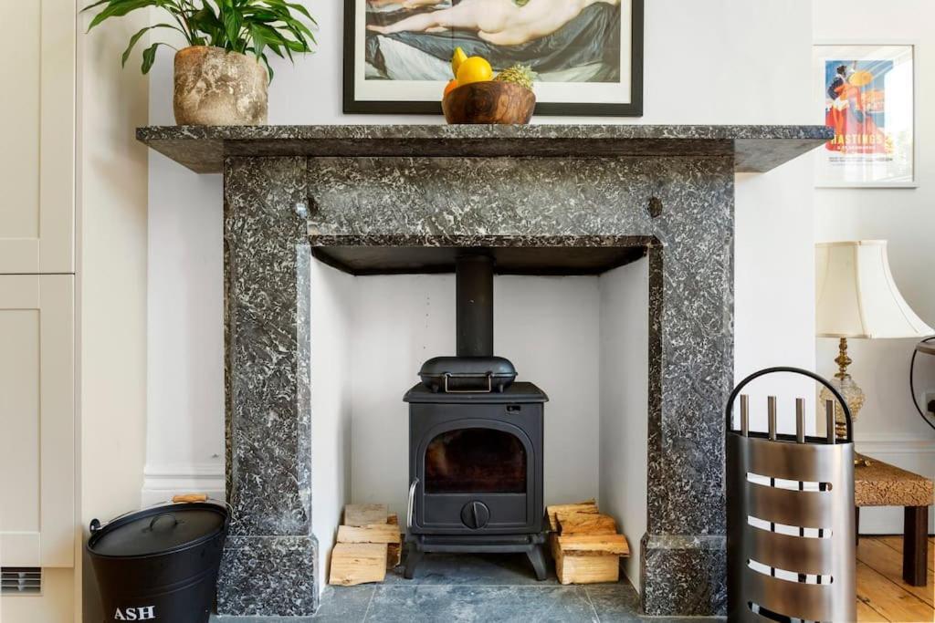 St Leonards-on-Sea Luxurious Victorian, A Few Minutes From The Beach - Sleeps 2 Adults And Up To 3 Children 아파트 외부 사진