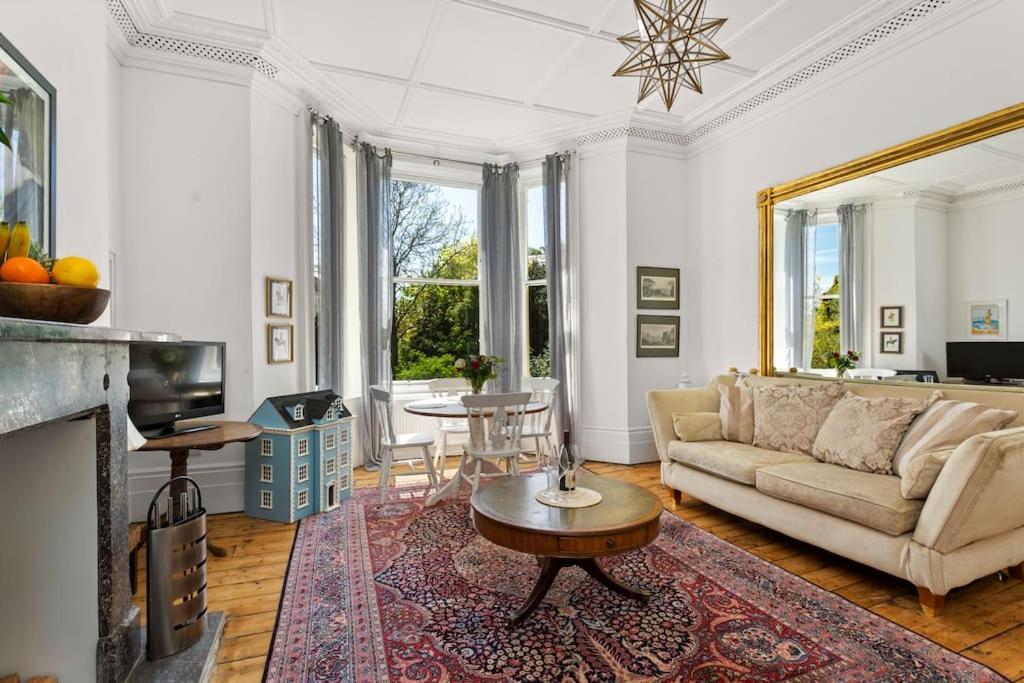 St Leonards-on-Sea Luxurious Victorian, A Few Minutes From The Beach - Sleeps 2 Adults And Up To 3 Children 아파트 외부 사진